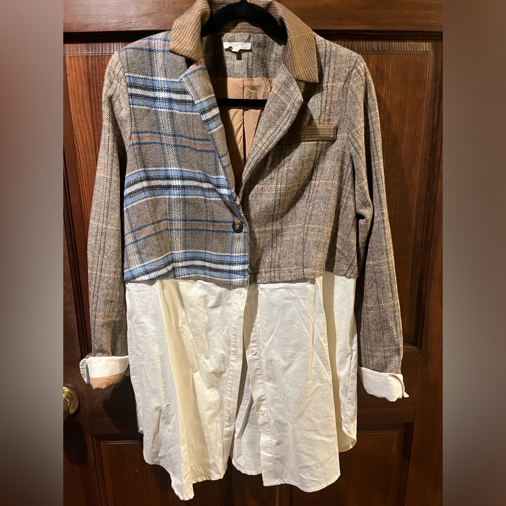 Mutli-print blazer 
Size medium